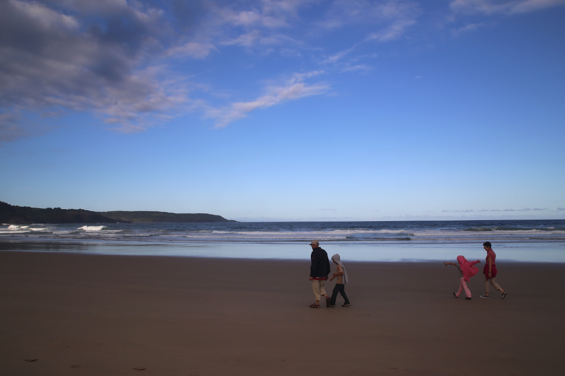 Kiama.
On commence Ã  descendre le long de la cÃ´te en direction de Melbourne ...
Le grand air fait du bien aux papy mamys !
