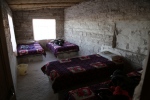 Salar d'Uyuni.
Depuis quelques années, les hôtels de sel se développent offrant au voyageur un habitat peu commun, avec du gros sel sur le sol, des murs et un mobilier entièrement en briques de sel !