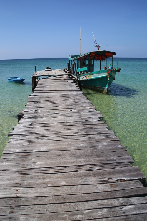 Koh Rong Samloen.
Ile situÃ©e au large de Sihanoukville, au sud du Cambodge.