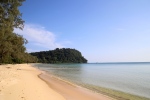 Koh Rong Samloen.
Ile située au large de Sihanoukville, au sud du Cambodge.