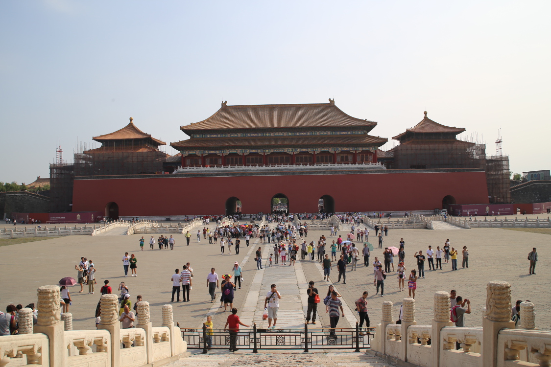 La citÃ© interdite, inaccessible pendant 5 siÃ¨cle (d'oÃ¹ son nom...), a Ã©tÃ© la rÃ©sidence de deux dynasties d'empereurs. L'ensemble est gigantesque et superbement prÃ©servÃ©...