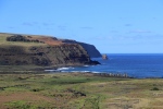 Ahu Tongariki.
Vue depuis le volcan Rano Raraku.
Ce site est le plus impressionnant de l'île avec 15 Moais surplombant un ancien village.