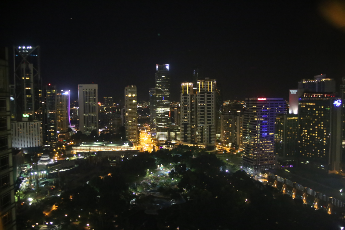 Kuala Lumpur.
Vue depuis la chambre d'hotel de Fabien...
