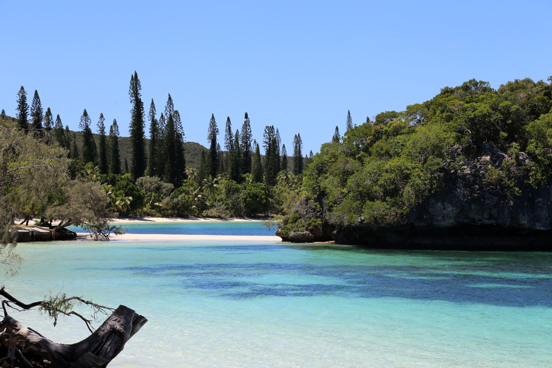 Ile des Pins.
Baie de Kanumera.