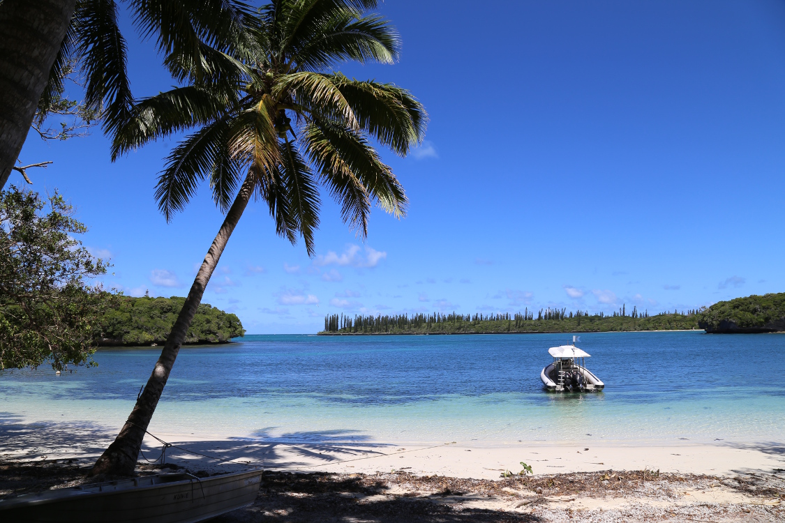 Ile des Pins.
Baie de Kanumera, et Ã©galement plage de notre camping ...