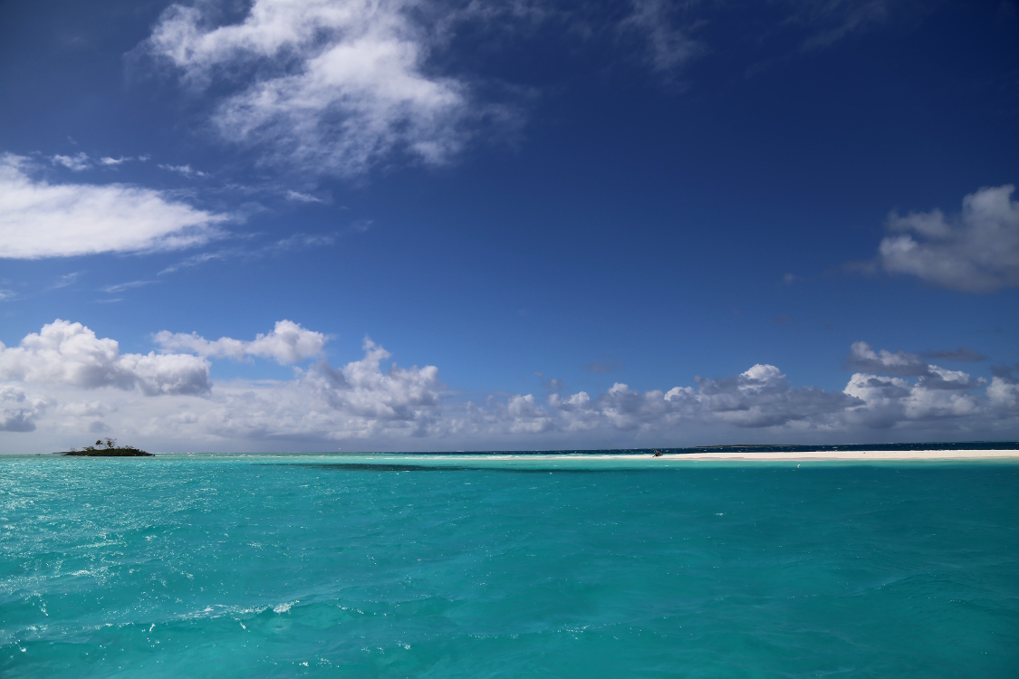 Ile des Pins.
Ilot Nokanhui, un site idyllique au sud de l'Ã®le. On l'a dÃ©couvert lors d'une excursion en bateau, suivie d'un repas Ã  lâ€™ilot Moro ...