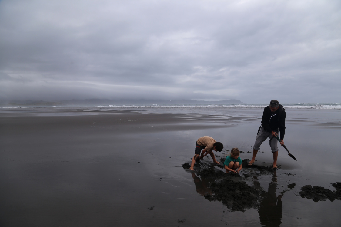 Kawhia.
Source d'eau chaude Te Puia.
On a trouvÃ© un filon Ã  explorer ...