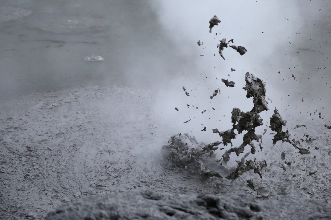 Sud de Rotorua.
Piscine de boue.
Mais on n'est pas sÃ»r que ce soit trÃ¨s bon pour la peau ...