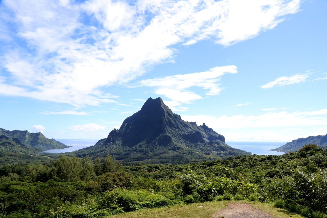 Moorea.
Baie d'Opunohu et baie de Cook (encore lui !).