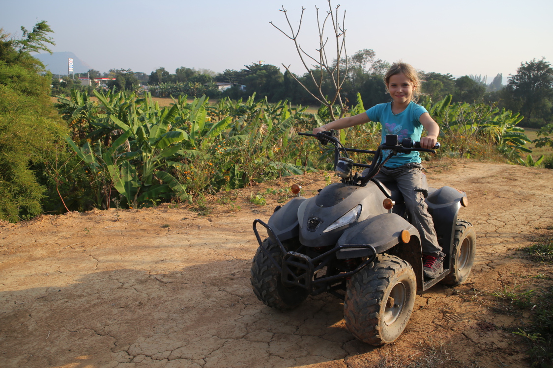 Sikhio.
Maison du Hobbit. Petit tour en quad dans la terre du milieu...