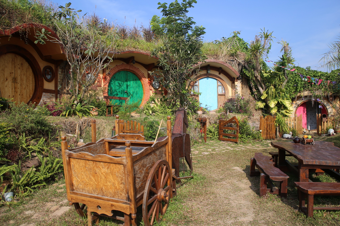 Sikhio.
Maison du Hobbit.