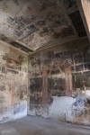 Herculaneum.
Encore une incroyable maison qui a conservé son plafond et ses peintures.