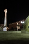 Brindisi.
Les 2 colonnes qui marquent la fin de la voie Appia qui part de Rome. Cette voie de près de 500 km est à l'origine de l'expression
