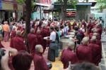 Mandalay.
Monastère Mahagandhayon.
Côté cuisines, on parle d'industrie à ce niveau là !