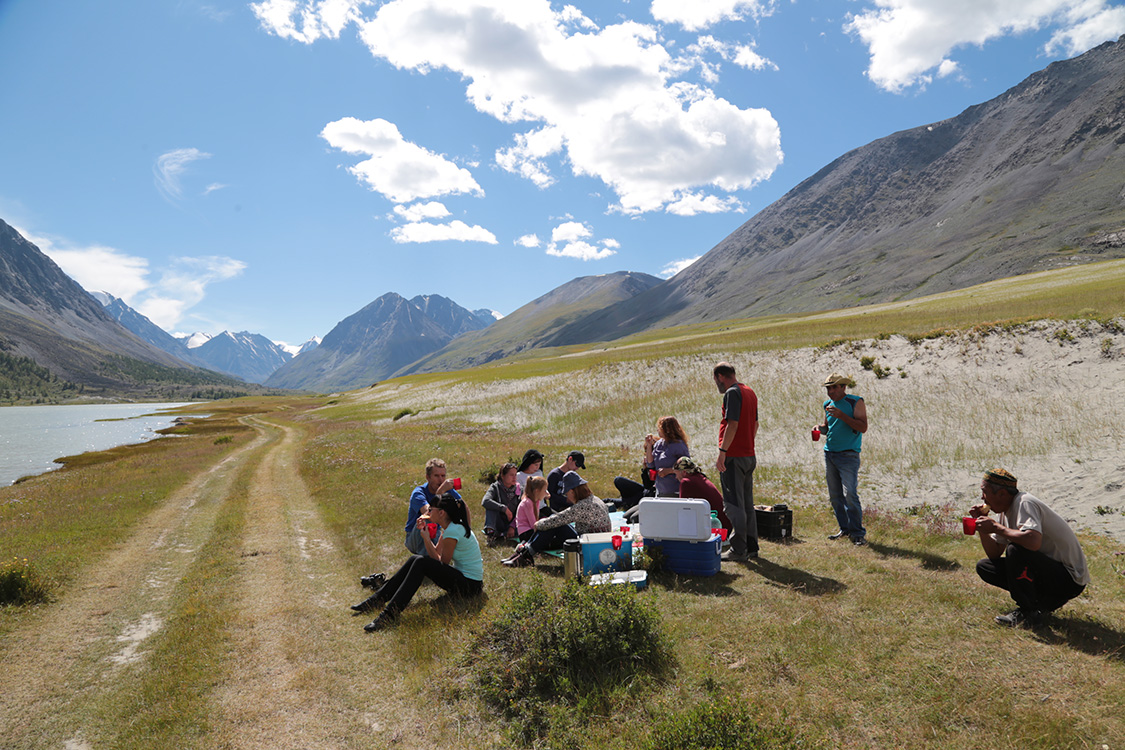 VallÃ©e de Beltir.
Pique-nique avec notre petit groupe d'excursion.